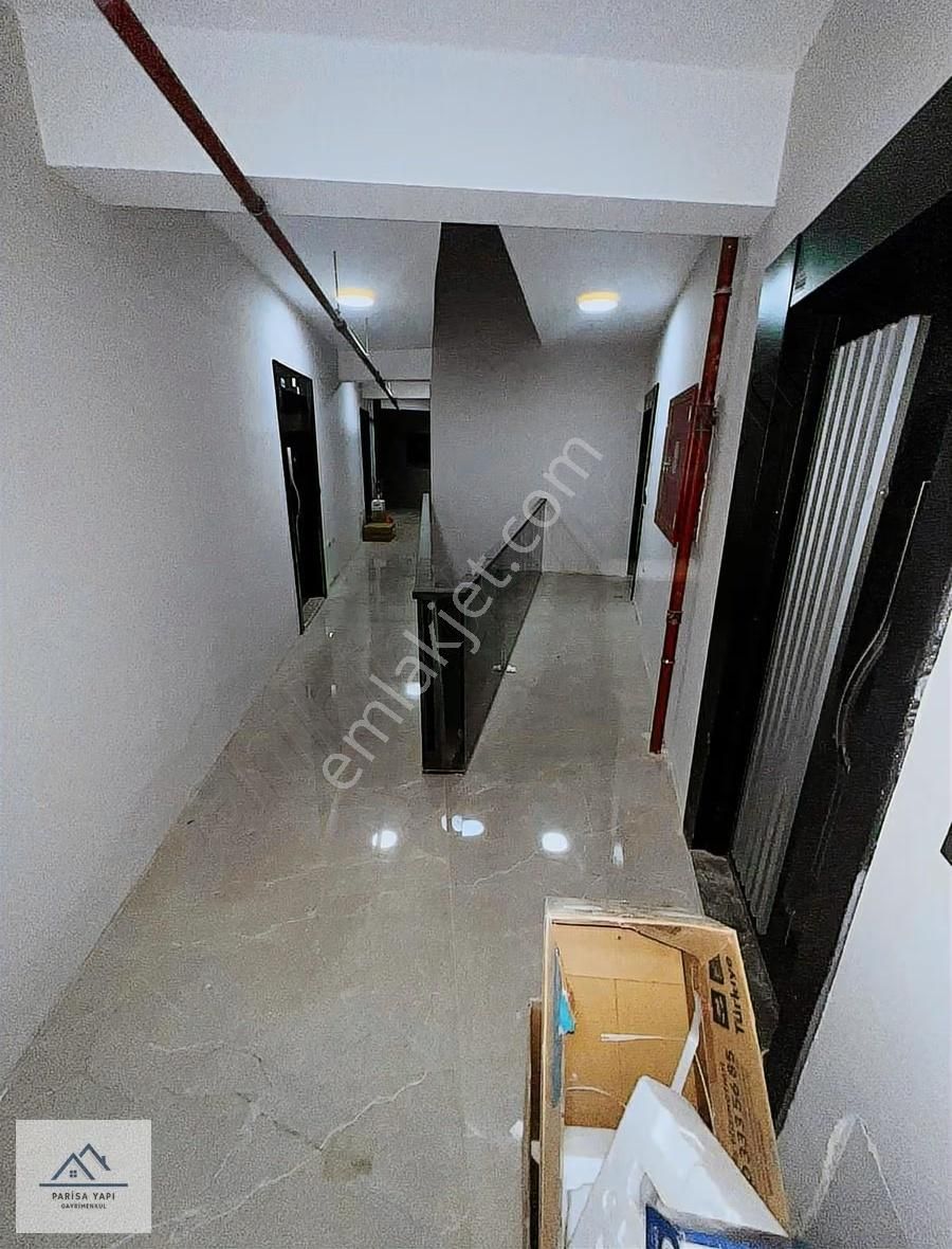 Parisa'dan Hasanağa Bahçesi Yanı D.gazlı Balkonlu Ful Eşyalı 1+1 - Görsel 21