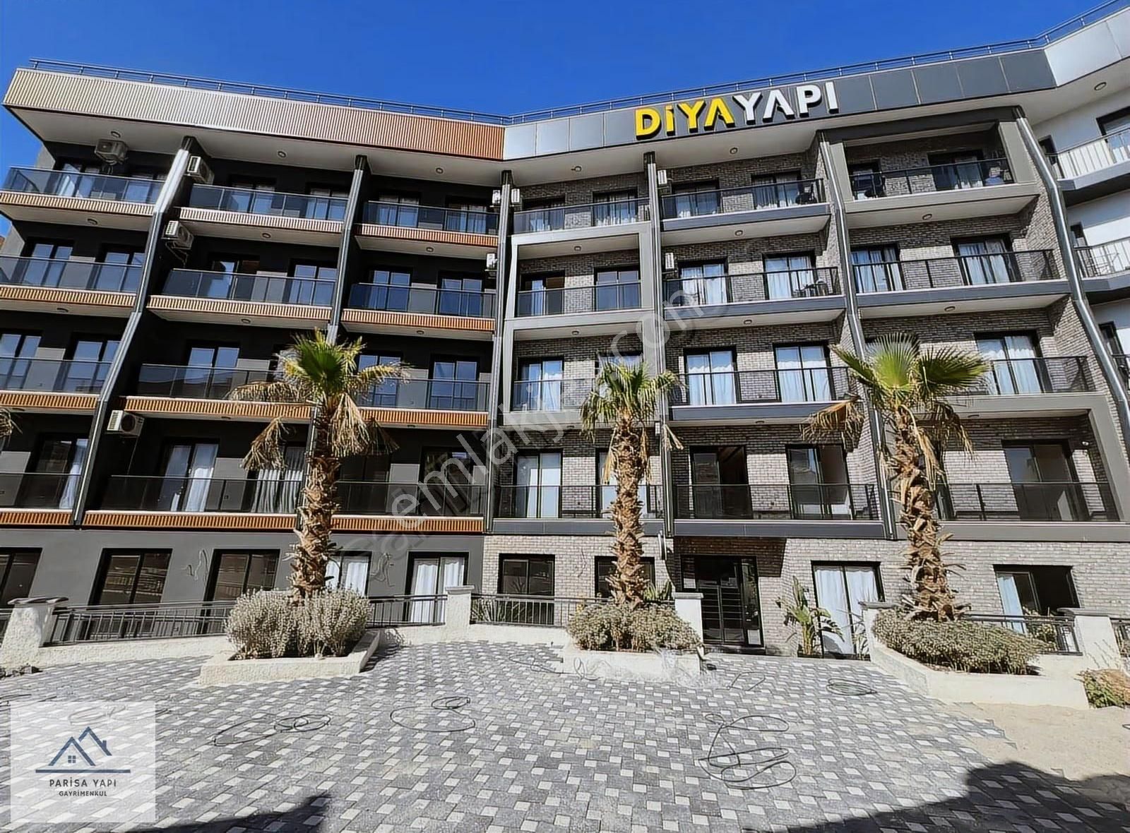 Parisa'dan Hasanağa Bahçesi Yanı D.gazlı Balkonlu Ful Eşyalı 1+1 - Görsel 5