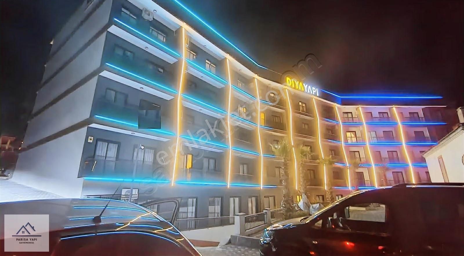 Parisa'dan Hasanağa Bahçesi Yanı D.gazlı Balkonlu Ful Eşyalı 1+1 - Görsel 29