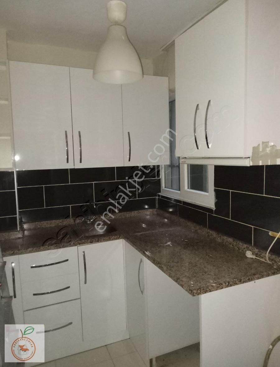 Üsküdar Valide Atikte Metroya Yakın Kiralık 2+1 Daire - Görsel 7