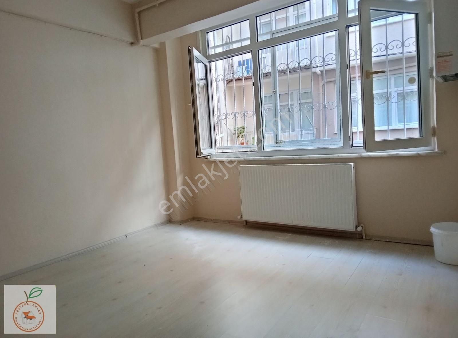 Üsküdar Valide Atikte Metroya Yakın Kiralık 2+1 Daire - Görsel 13