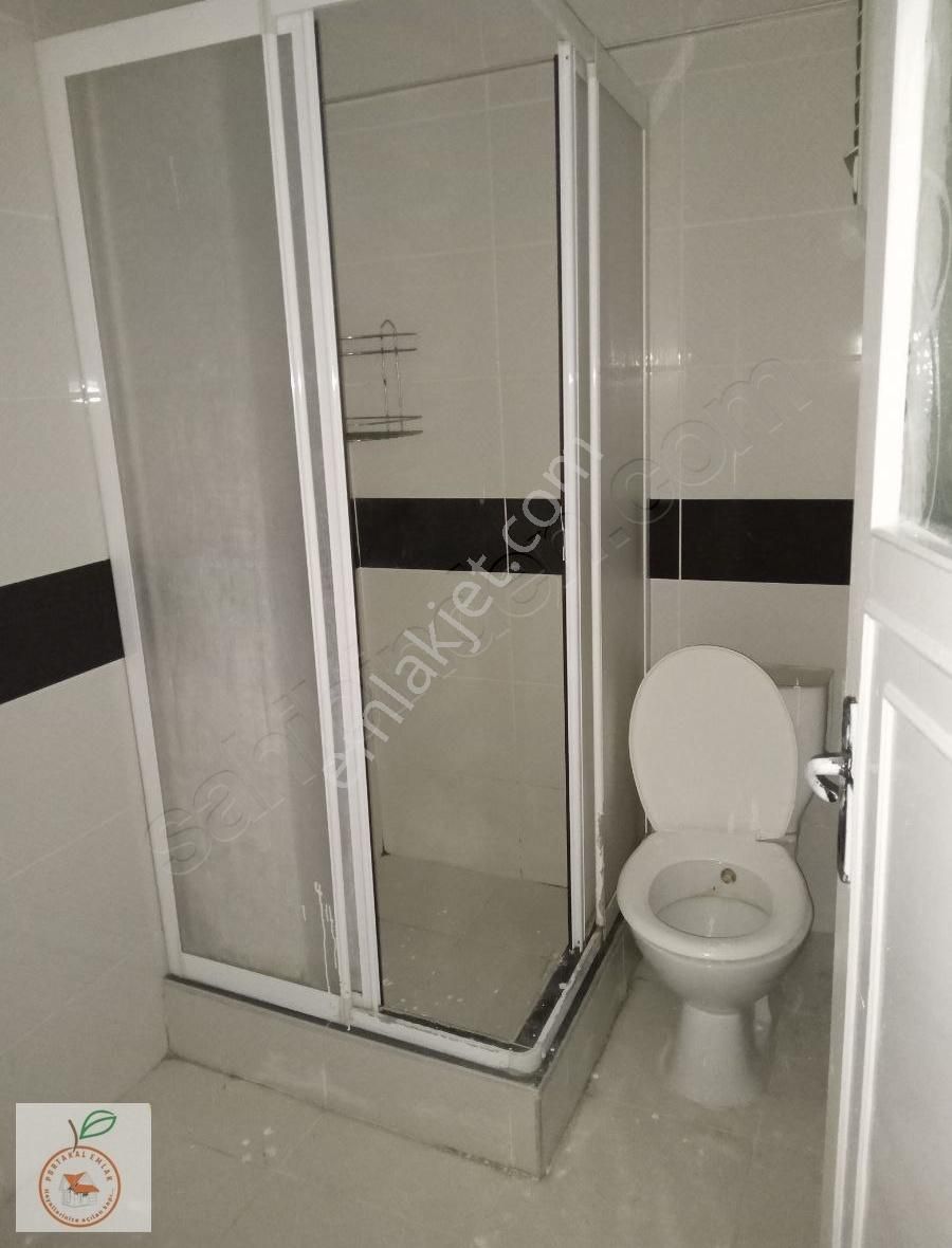 Üsküdar Valide Atikte Metroya Yakın Kiralık 2+1 Daire - Görsel 2