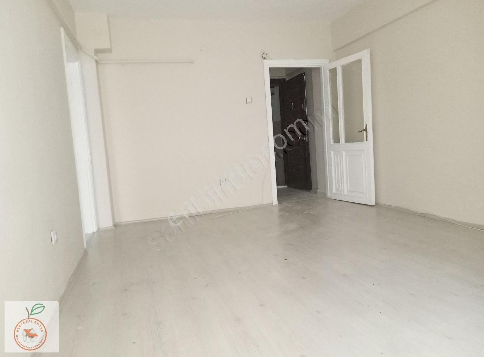 Üsküdar Valide Atikte Metroya Yakın Kiralık 2+1 Daire - Görsel 17