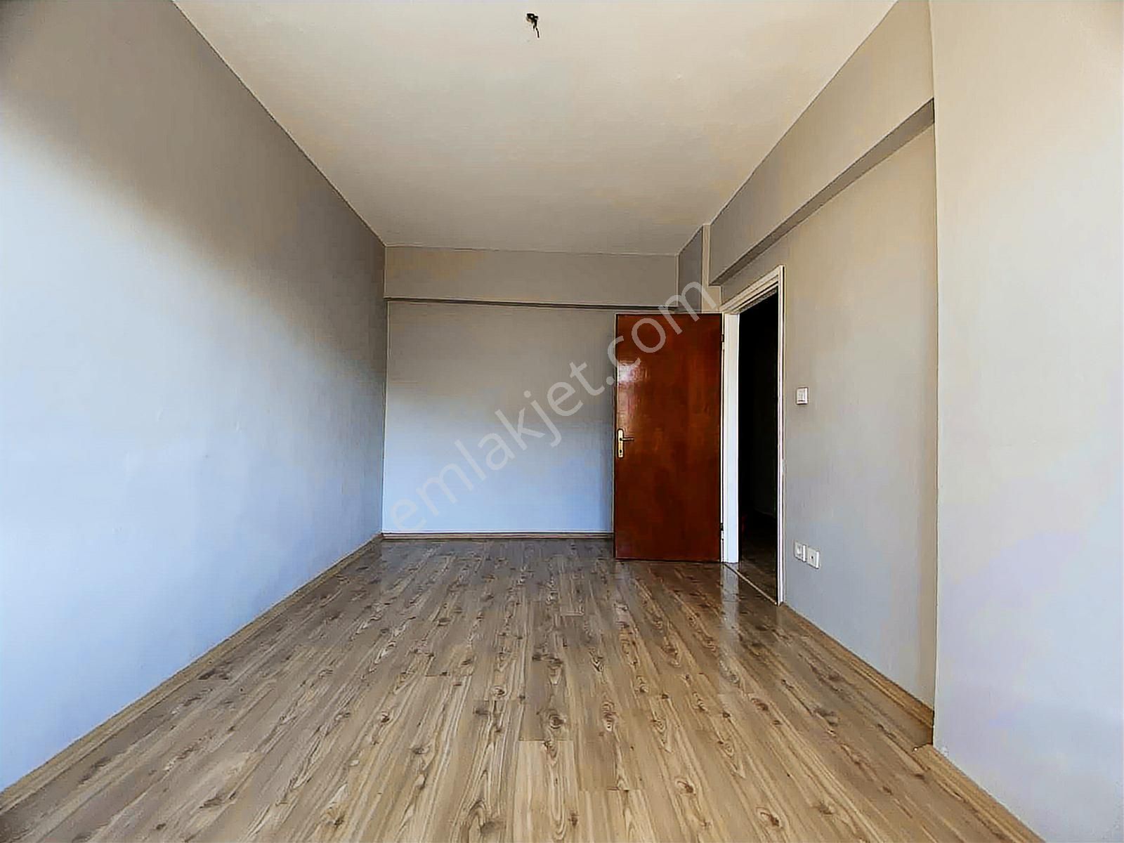 Tuzla Hatboyu Cad.üzerinde Site İçinde 3+1 Geniş Daire - Görsel 13