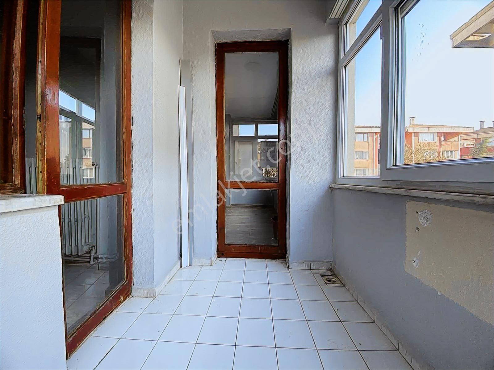 Tuzla Hatboyu Cad.üzerinde Site İçinde 3+1 Geniş Daire - Görsel 32