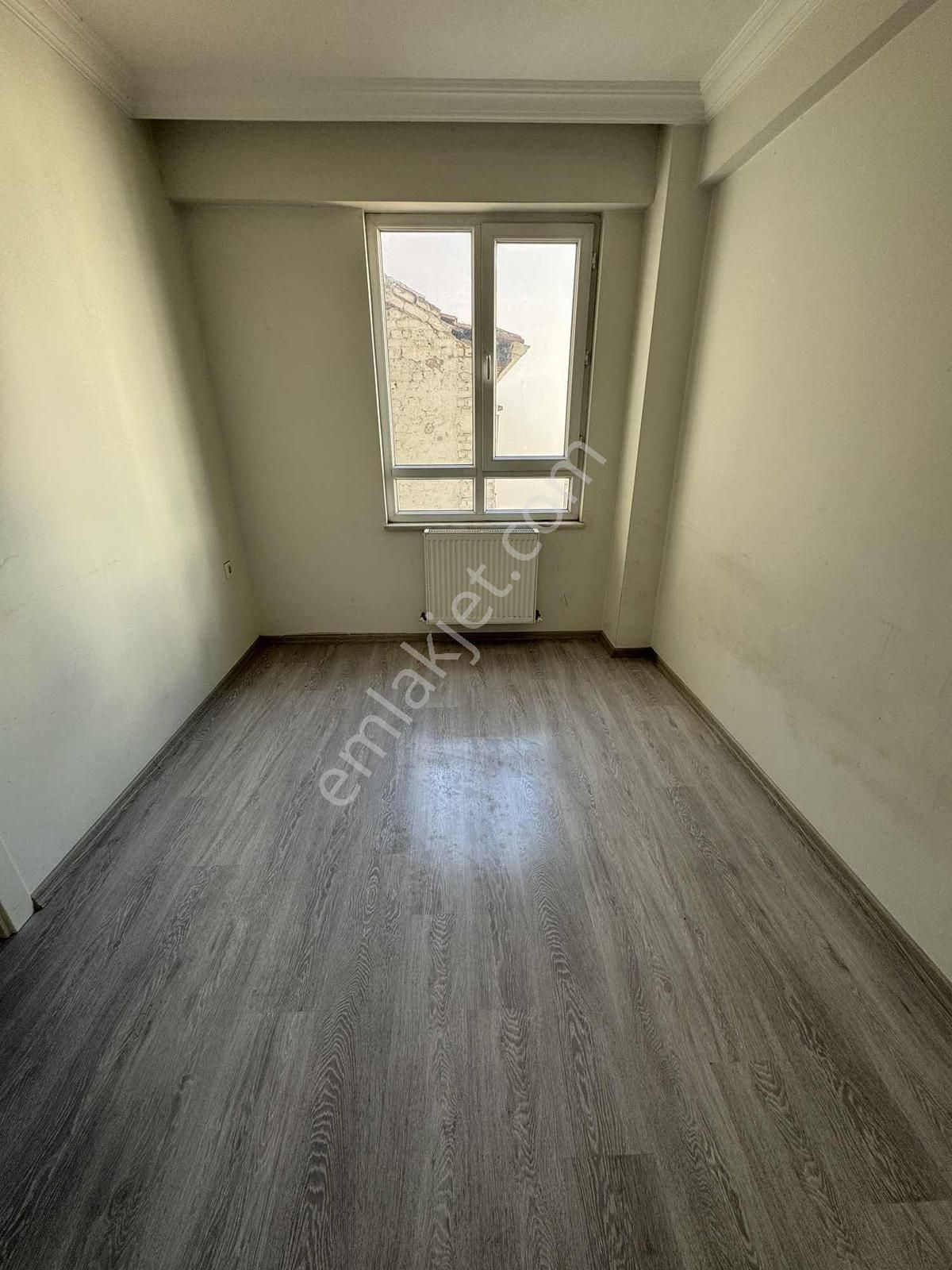 Sütlüce Mah. Eğitimciler Cadde Üstü, Asansörlü Kiralık 1+1 Daire - Görsel 11