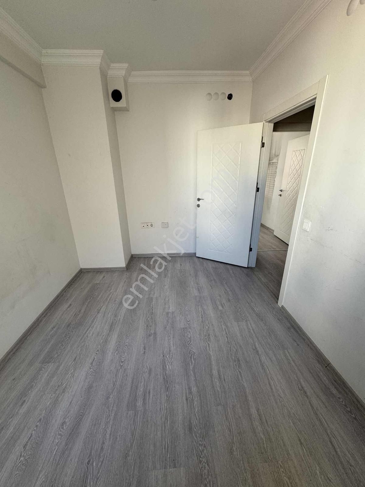 Sütlüce Mah. Eğitimciler Cadde Üstü, Asansörlü Kiralık 1+1 Daire - Görsel 16