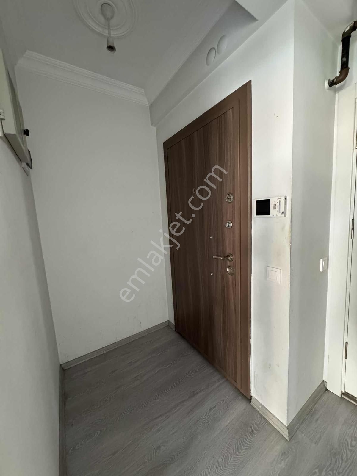 Sütlüce Mah. Eğitimciler Cadde Üstü, Asansörlü Kiralık 1+1 Daire - Görsel 4