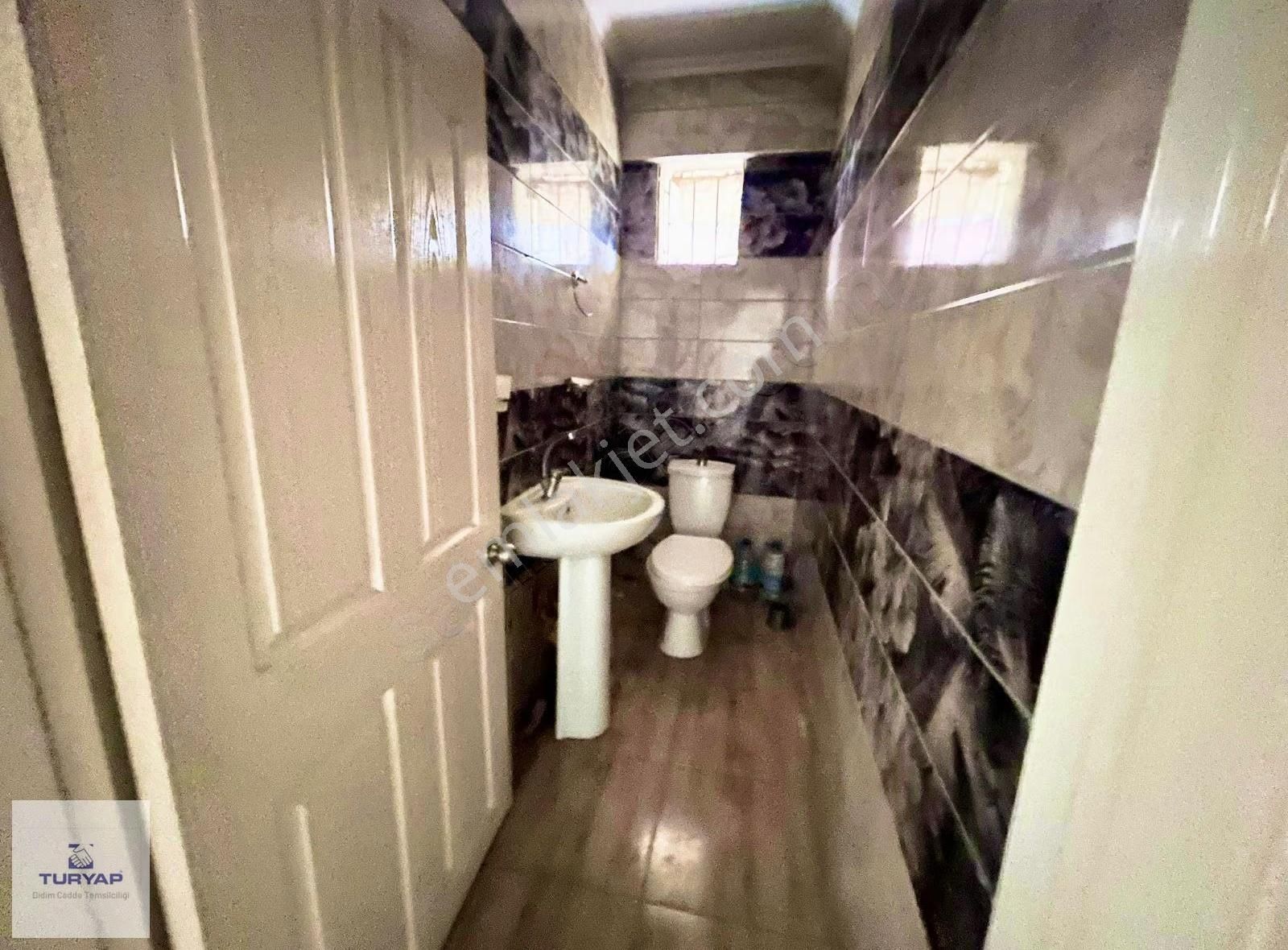 Didim Çamlıkta Eşyasız Sürekli Kiralık 2+1 Daire - Görsel 3
