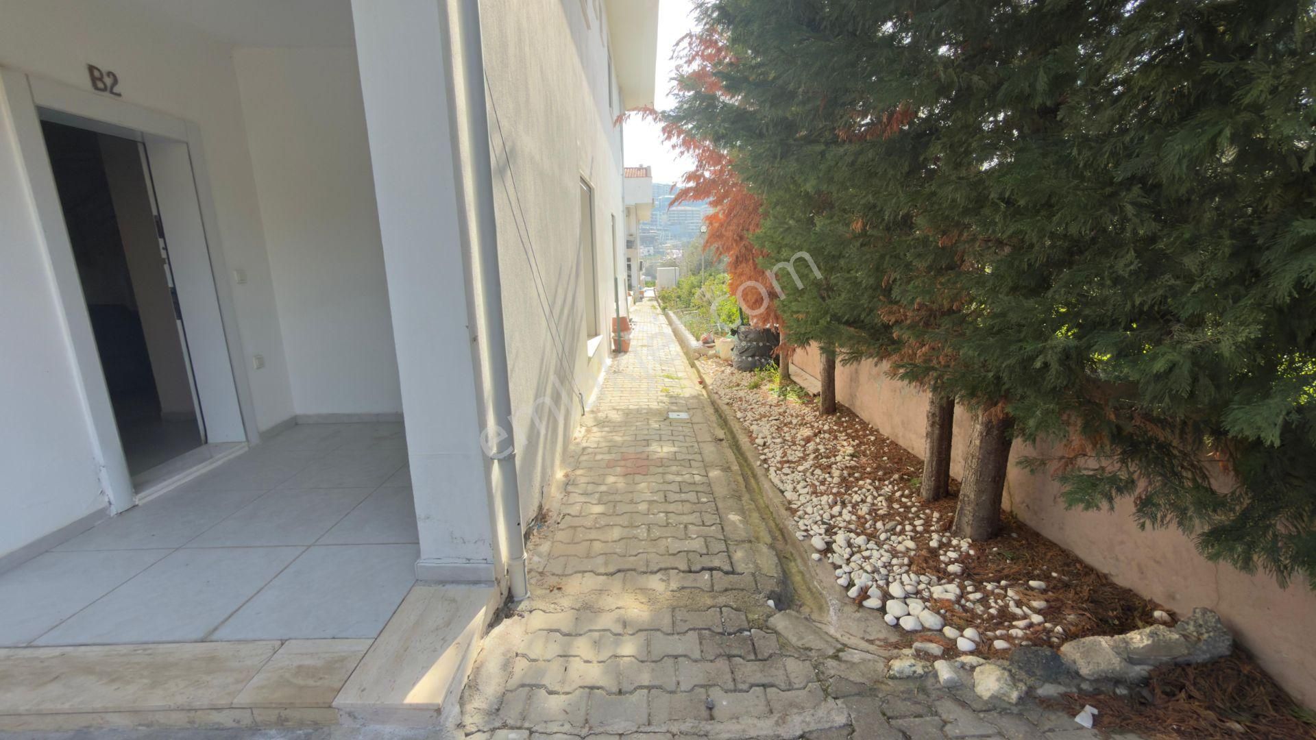 Kadınlar Denizinde Havuzlu Sitede Eşyalı 5+1 Kiralık Triplex... - Görsel 33