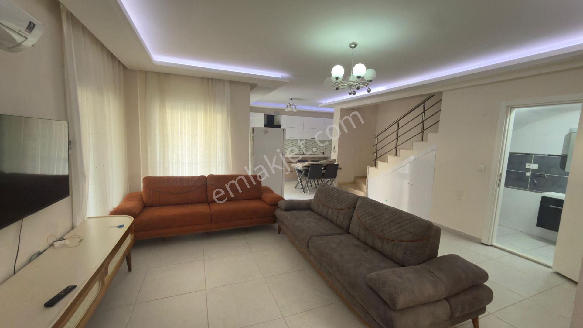 Kadınlar Denizinde Havuzlu Sitede Eşyalı 5+1 Kiralık Triplex... - Görsel 23