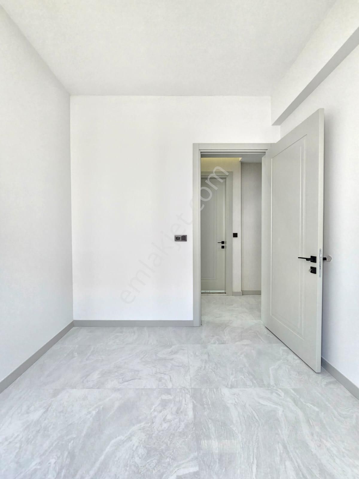 Denizli Şemikler De 2+1 Giyinme Odalı Ultra Lüks İşçilikte Satılık Son İki Daire - Görsel 17