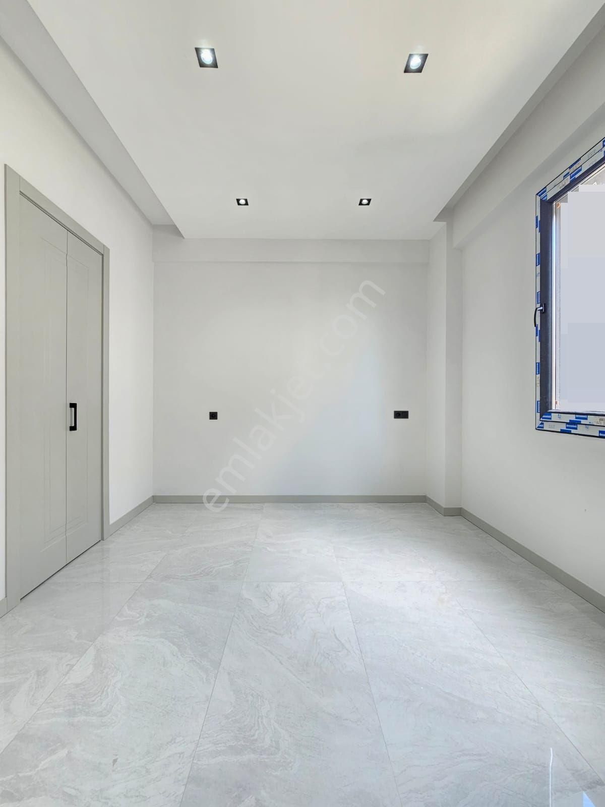 Denizli Şemikler De 2+1 Giyinme Odalı Ultra Lüks İşçilikte Satılık Son İki Daire - Görsel 23