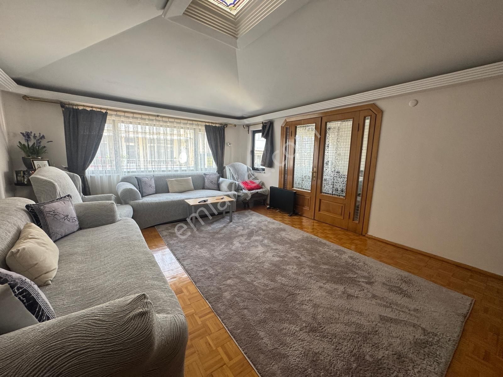 Vizyon Gayrimenkul'den Ragıpbey Mah. Fırsat Satılık 3+1 Daire