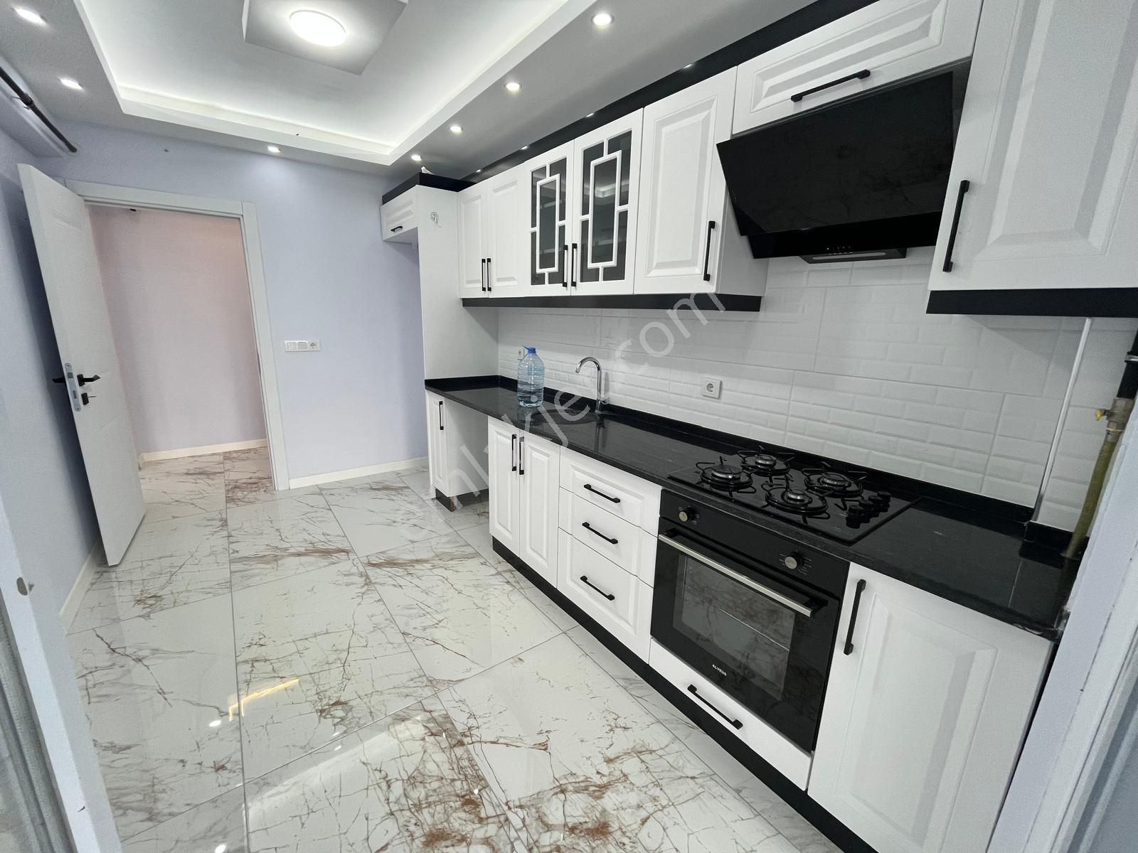 Hatip Mah'de 2+1 Cadde Üzerinde Arakat İskanlı Kiralık Daire!! - Görsel 7