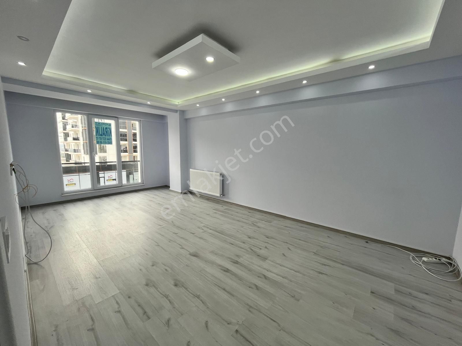 Hatip Mah'de 2+1 Cadde Üzerinde Arakat İskanlı Kiralık Daire!! - Görsel 6