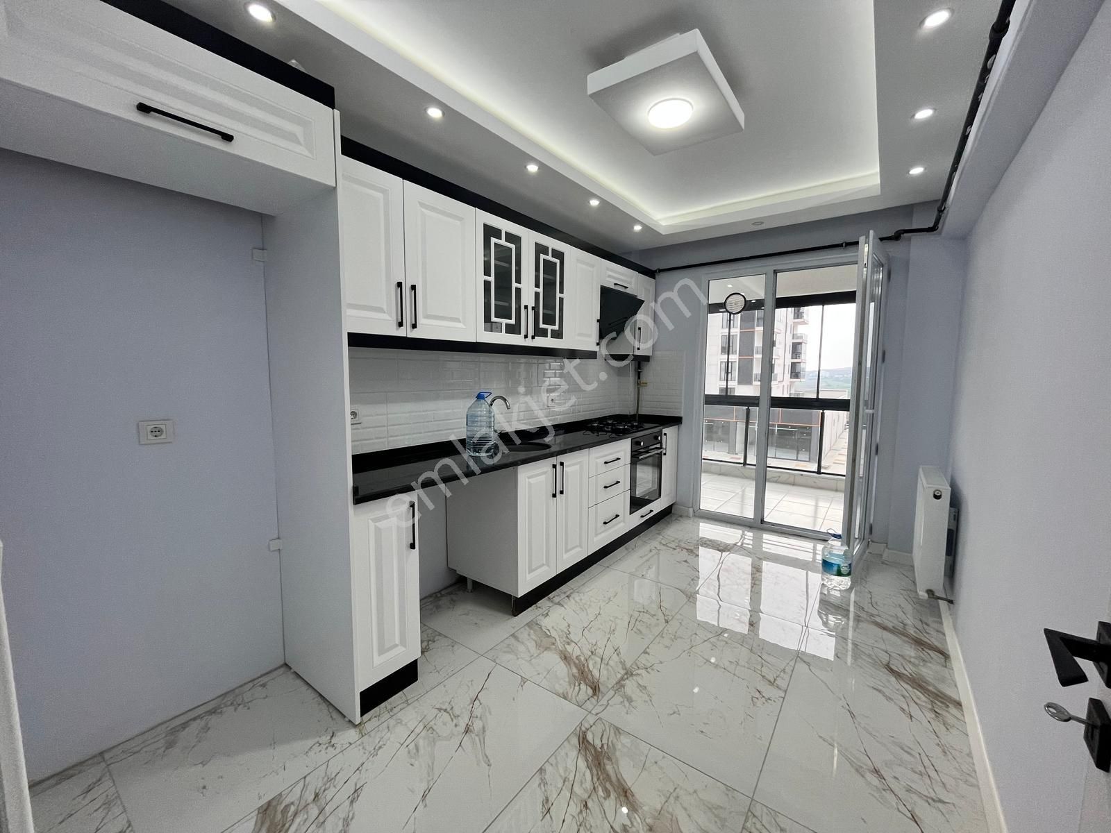 Hatip Mah'de 2+1 Cadde Üzerinde Arakat İskanlı Kiralık Daire!! - Görsel 9