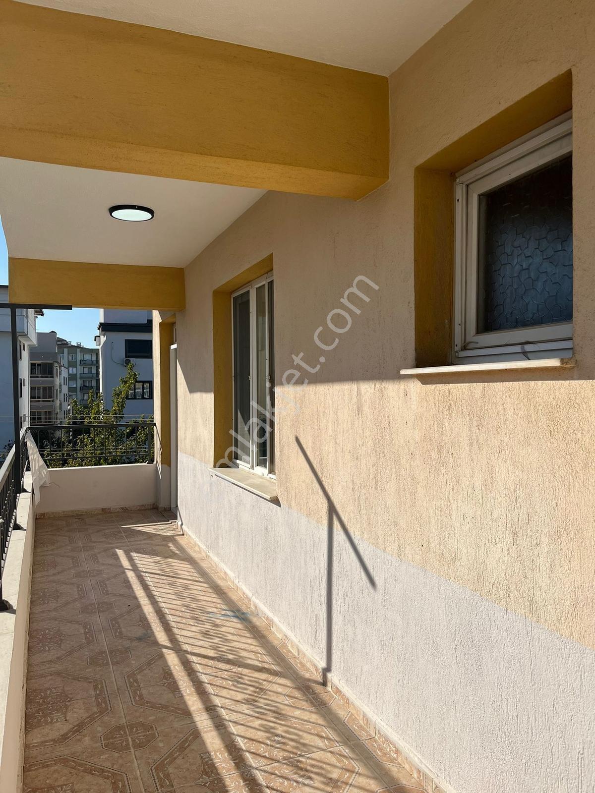 Uygan'dan Torbalı Mah. 140m² 3+1 Arakat Tek Daire Üzeri Merkezi - Görsel 9
