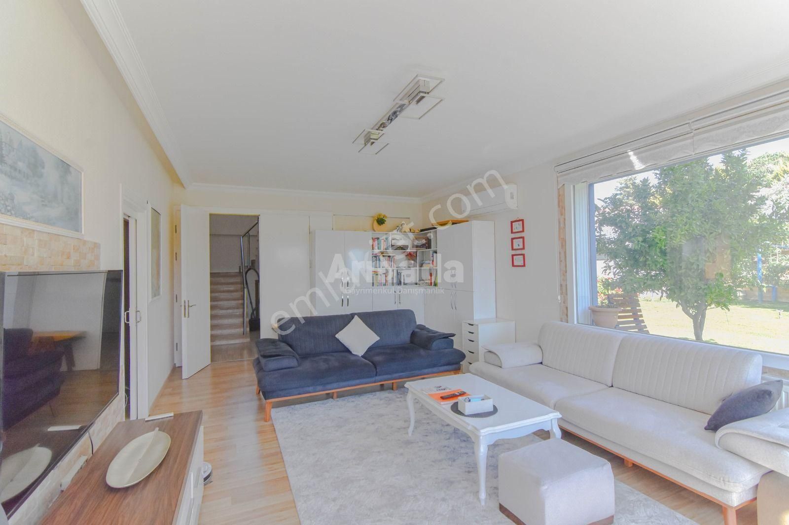 Kuşadası Karaova'da 4+1 Muhteşem Villa - Görsel 11