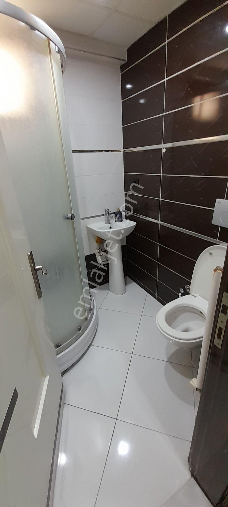 Ender Uysal Gayrimenkulden Çınara Ve Liseye Yakın 1+1 Kiralık Apart.. - Görsel 4