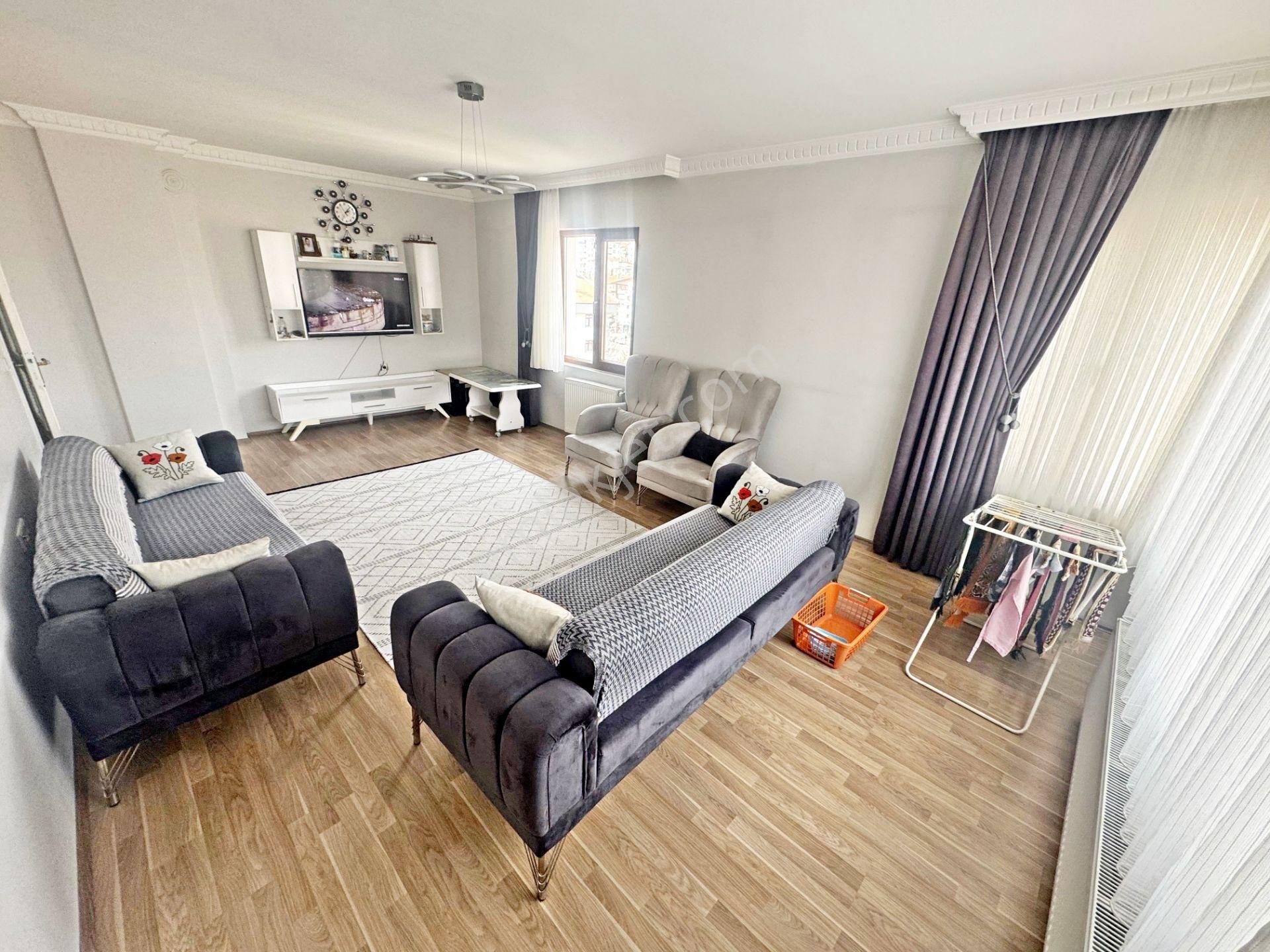 Gold Emlaktan Seval Caddesi Üzeri Teras Balkonlu Krediye Uygun 3+1 Satılık Daire - Görsel 3