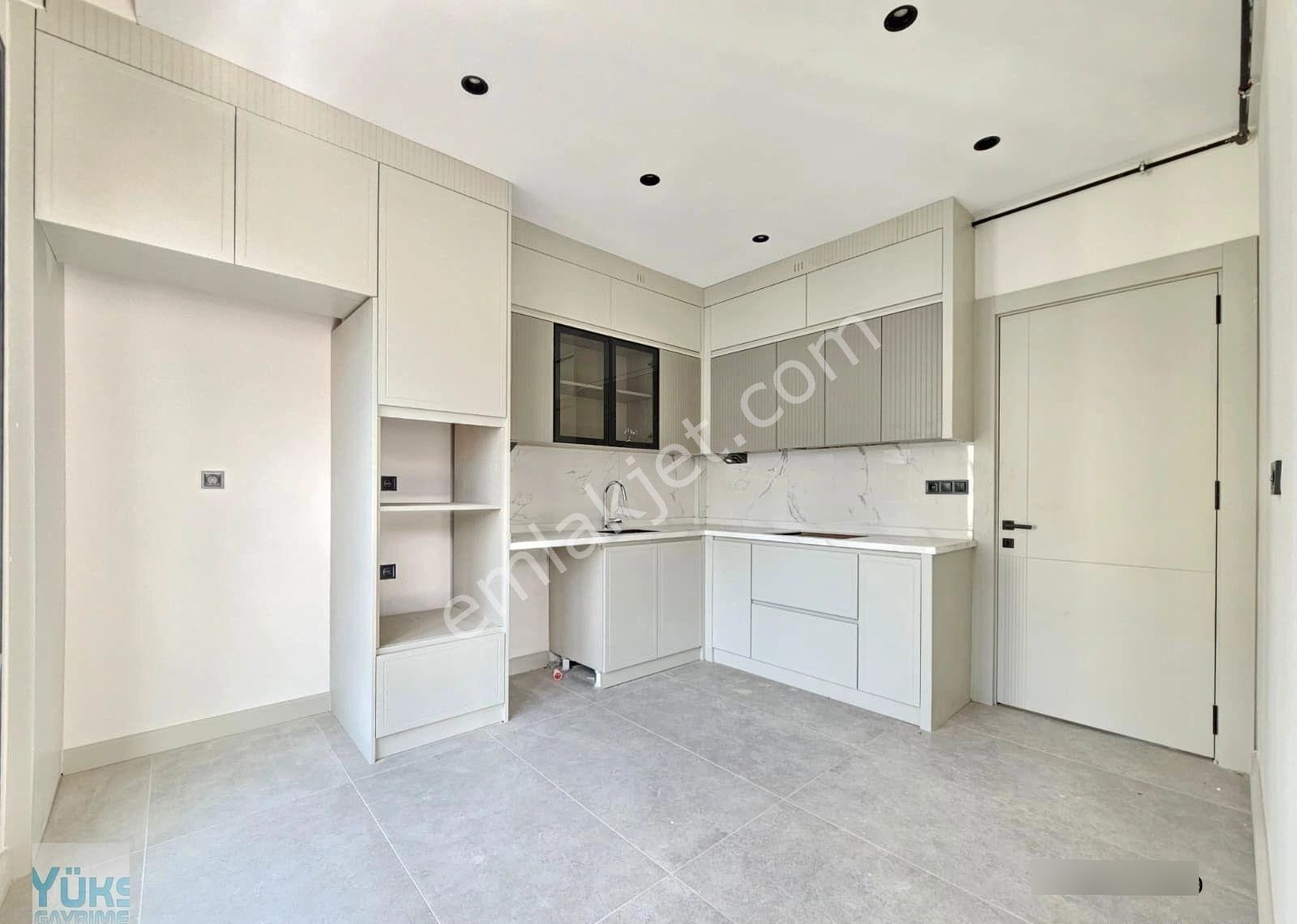 Denizli Adalet'te Satılık 2+1 120 M2 Panjurlu Ebeveyn Banyolu Lüks Daireler