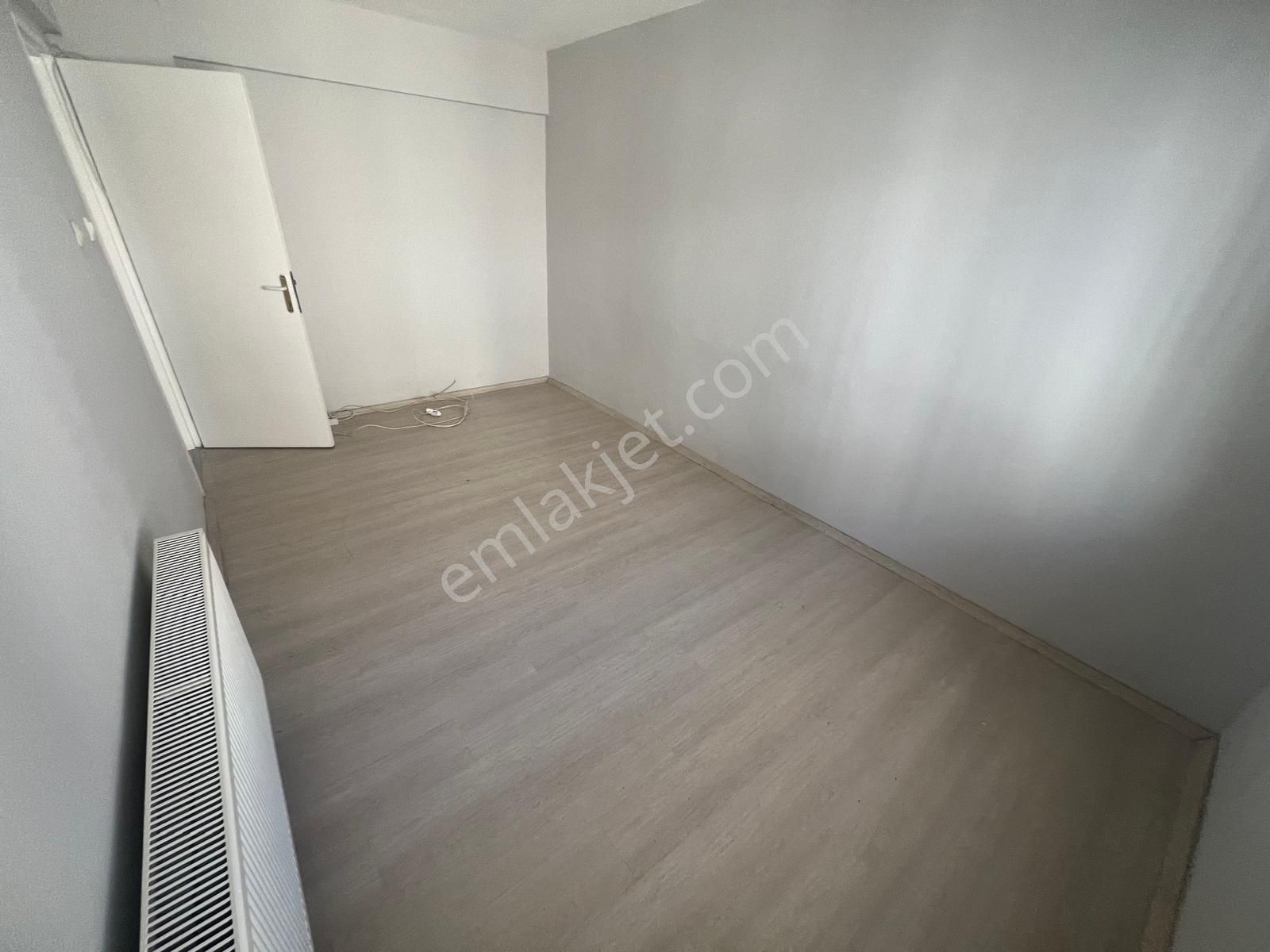 Buca Parisa'dan K.doğum Hastanesi Yeni Metro Yakını Ara Kat Doğalgazlı 3+1 - Görsel 11