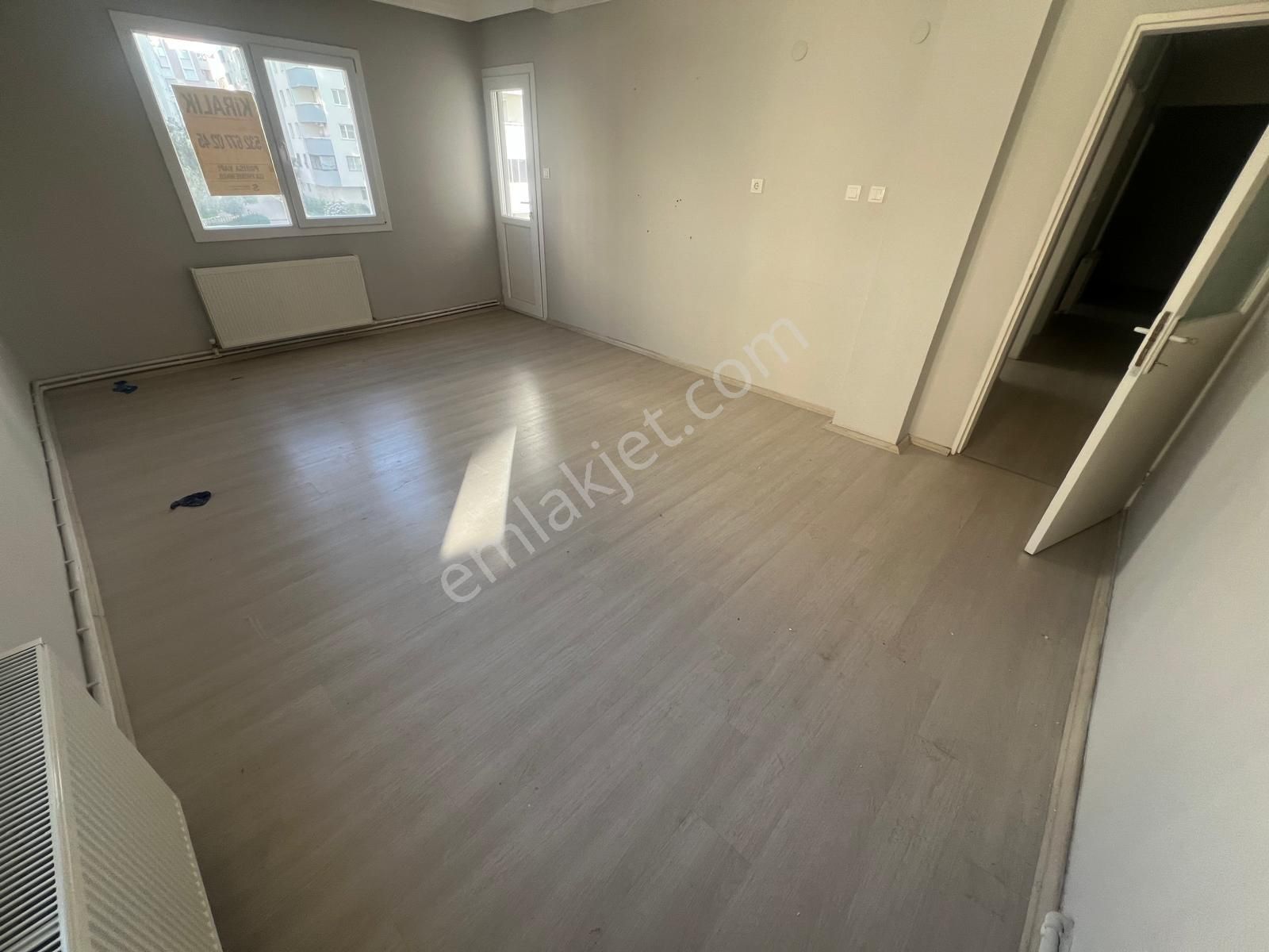 Buca Parisa'dan K.doğum Hastanesi Yeni Metro Yakını Ara Kat Doğalgazlı 3+1 - Görsel 9