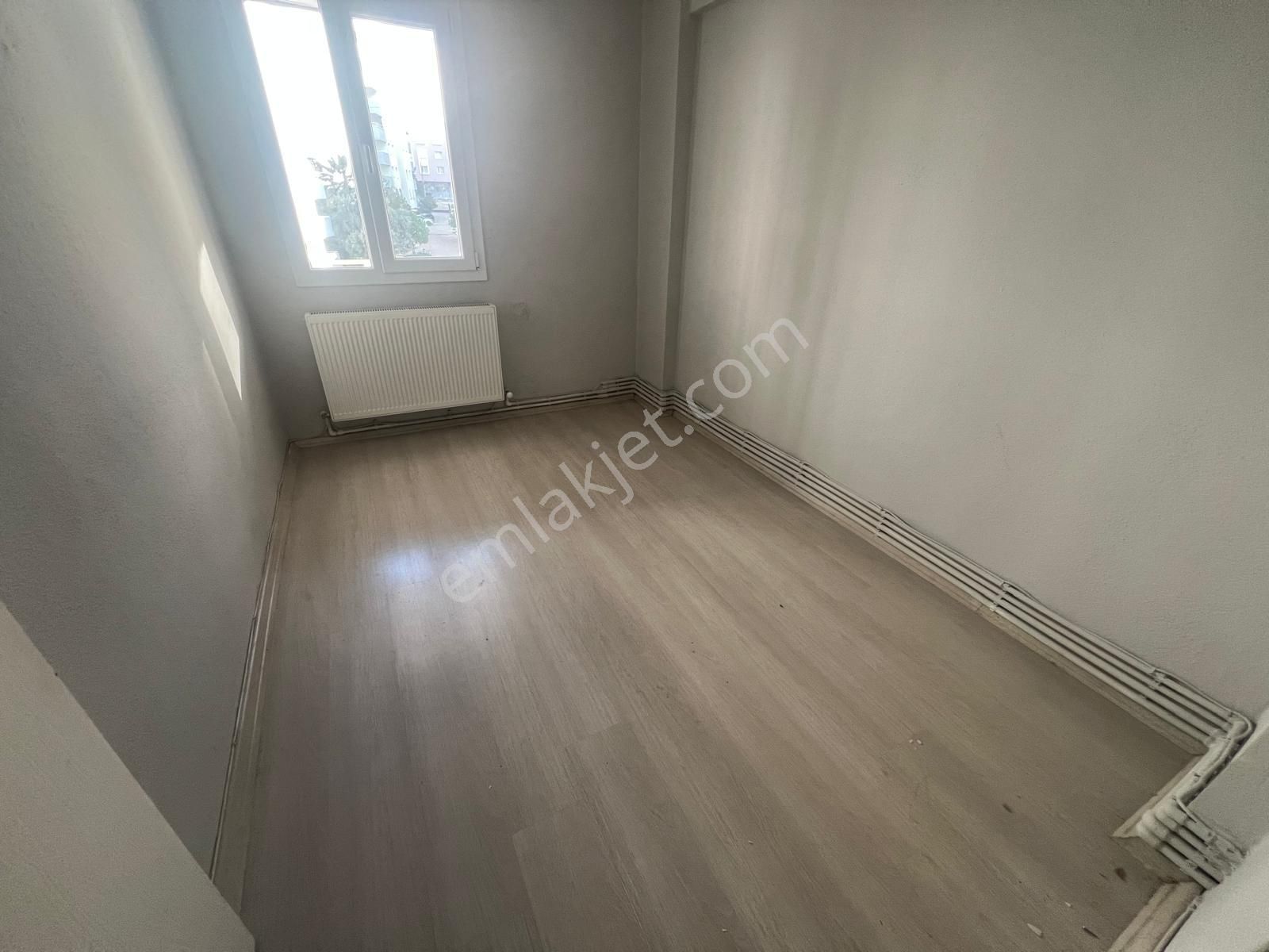 Buca Parisa'dan K.doğum Hastanesi Yeni Metro Yakını Ara Kat Doğalgazlı 3+1 - Görsel 3