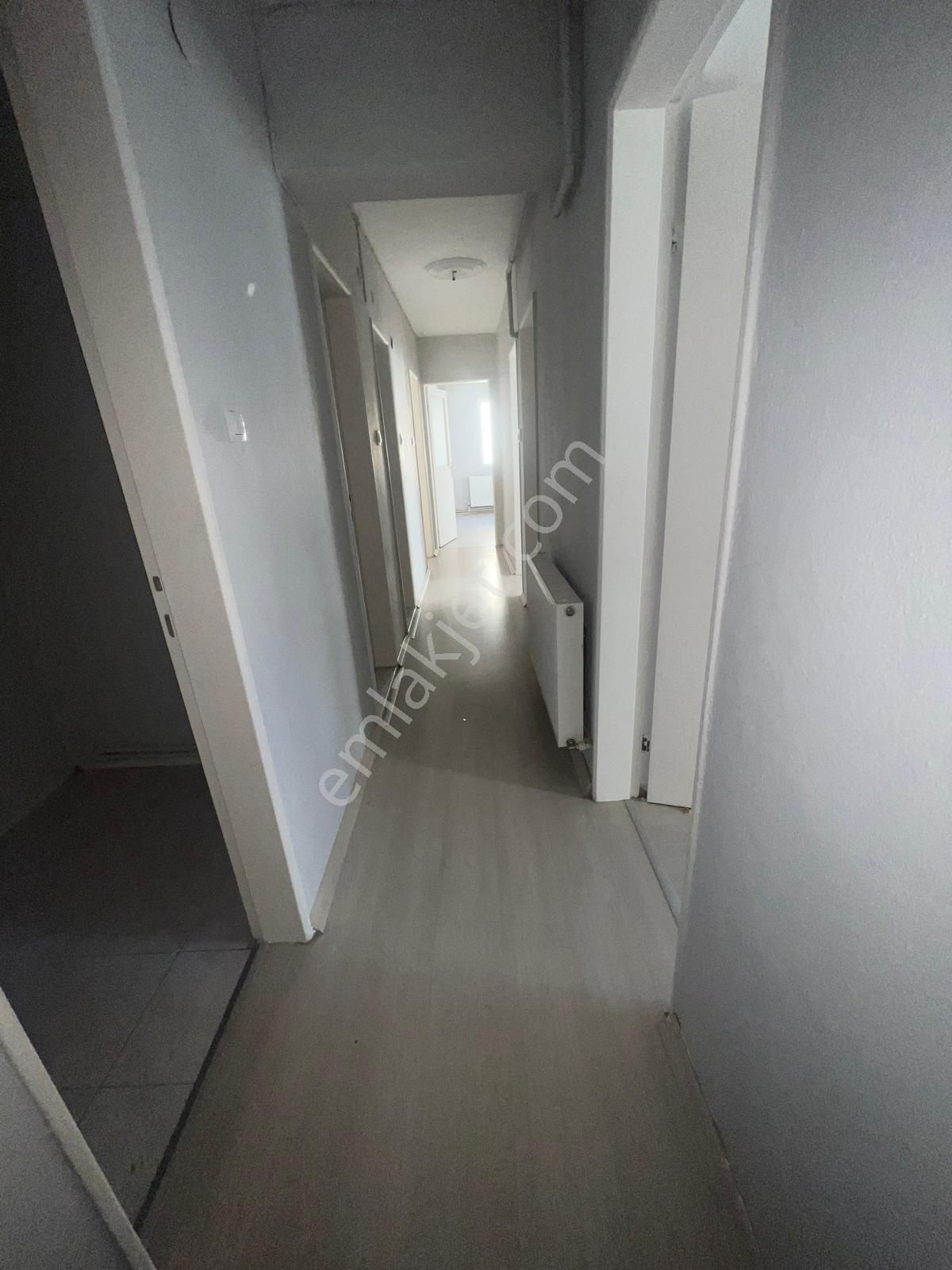 Buca Parisa'dan K.doğum Hastanesi Yeni Metro Yakını Ara Kat Doğalgazlı 3+1 - Görsel 16