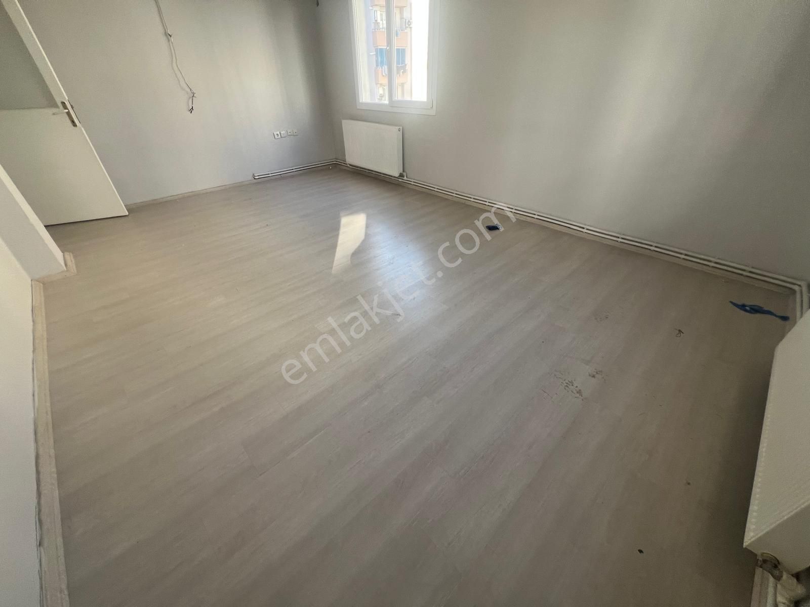 Buca Parisa'dan K.doğum Hastanesi Yeni Metro Yakını Ara Kat Doğalgazlı 3+1 - Görsel 4