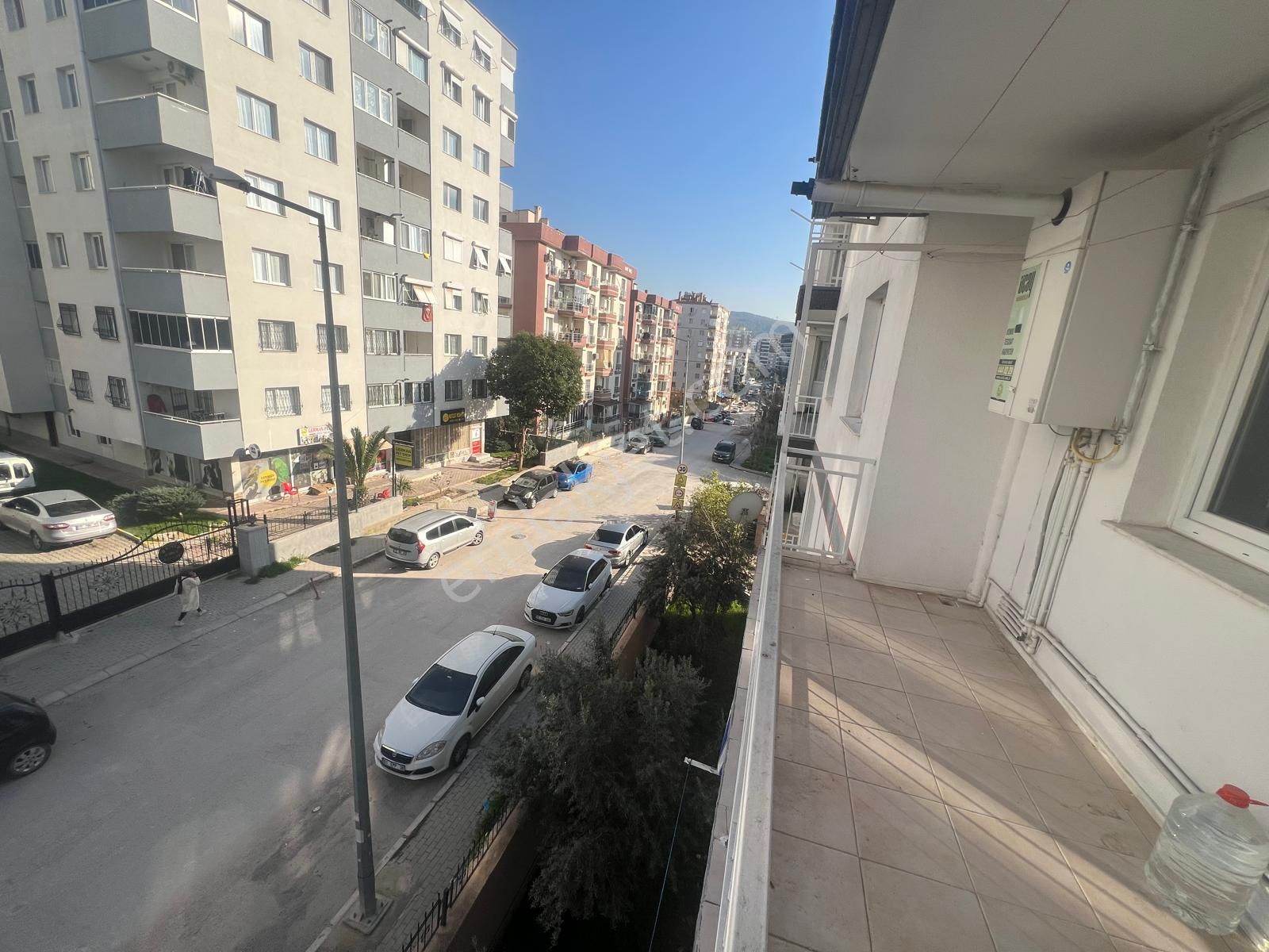 Buca Parisa'dan K.doğum Hastanesi Yeni Metro Yakını Ara Kat Doğalgazlı 3+1 - Görsel 20