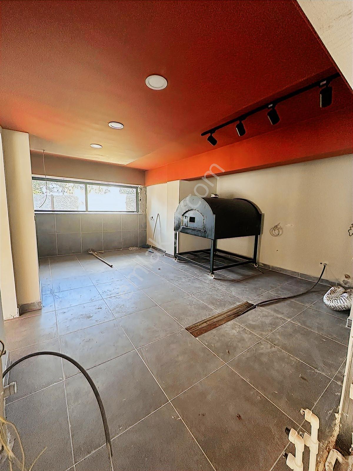 Cadde Üzeri 200 M² Devren Kiralık Düz Taban İş Yeri - Görsel 2