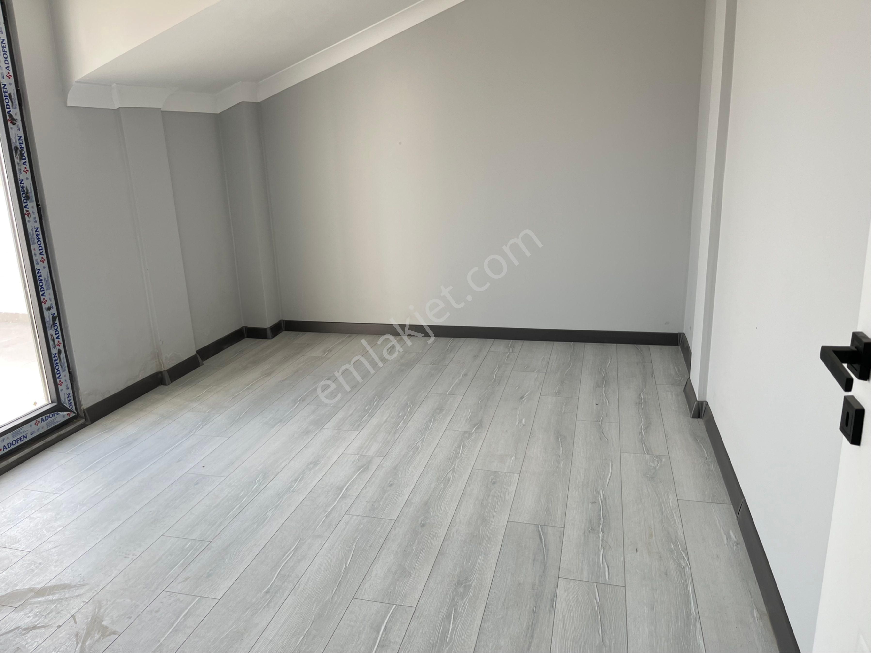 Satılık Dubleks 4 + 180 Metre² İskanlı Güney Cepheli - Görsel 9