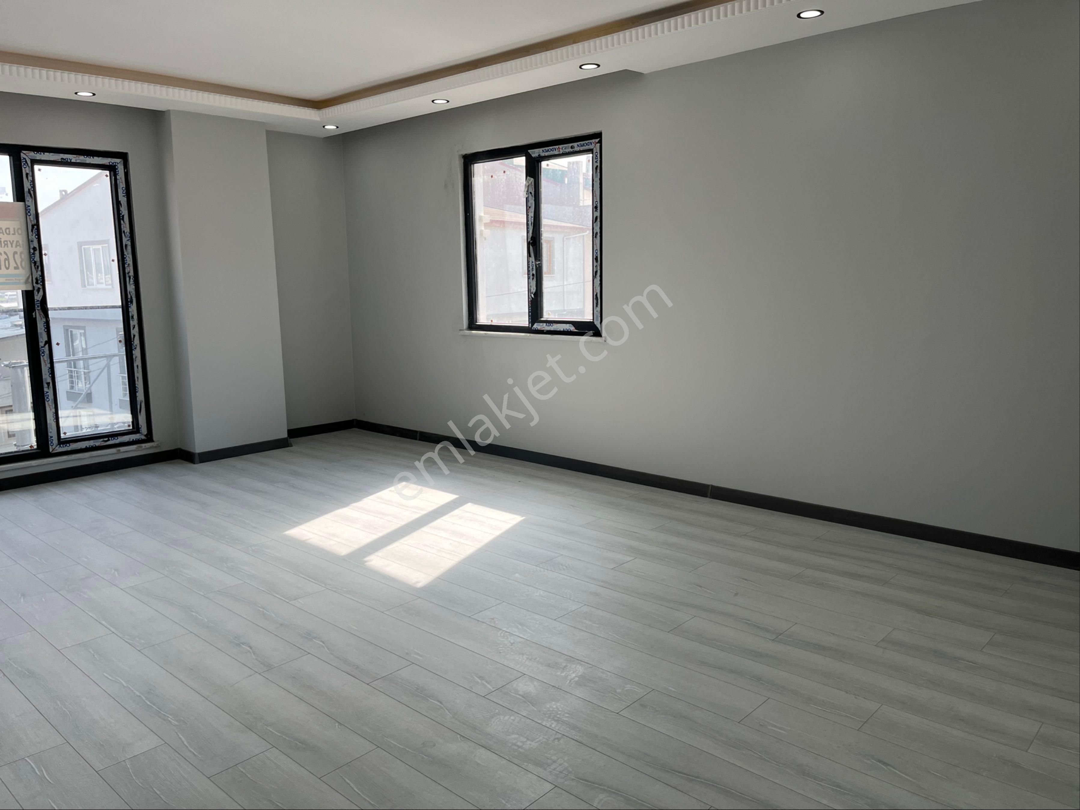 Satılık Dubleks 4 + 180 Metre² İskanlı Güney Cepheli - Görsel 2