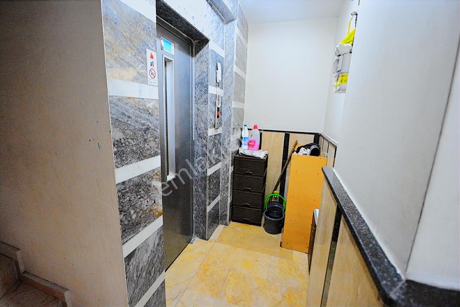 Satılık Ters Dubleks 2+1 İskanlı 90 M2 Konumu Güzel Diş Hastanes - Görsel 6
