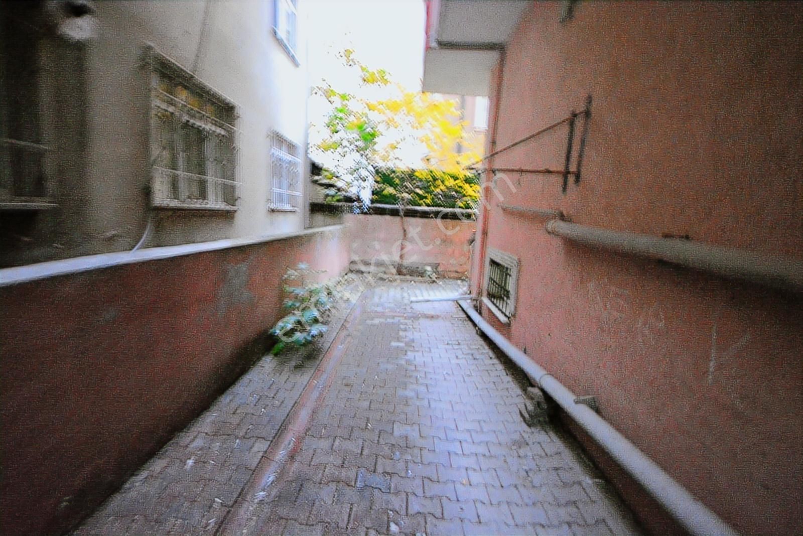 Satılık Ters Dubleks 2+1 İskanlı 90 M2 Konumu Güzel Diş Hastanes - Görsel 26