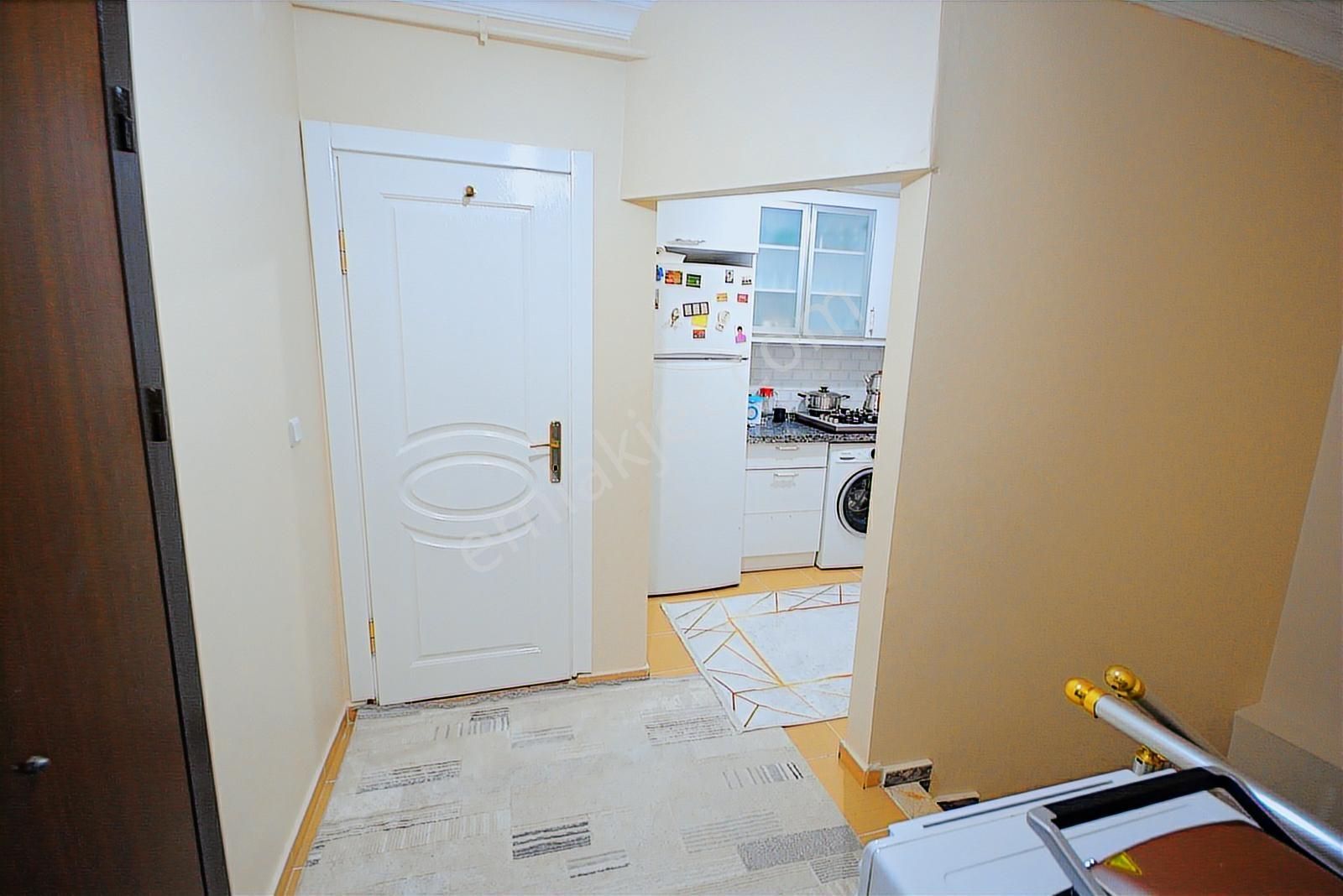 Satılık Ters Dubleks 2+1 İskanlı 90 M2 Konumu Güzel Diş Hastanes - Görsel 18