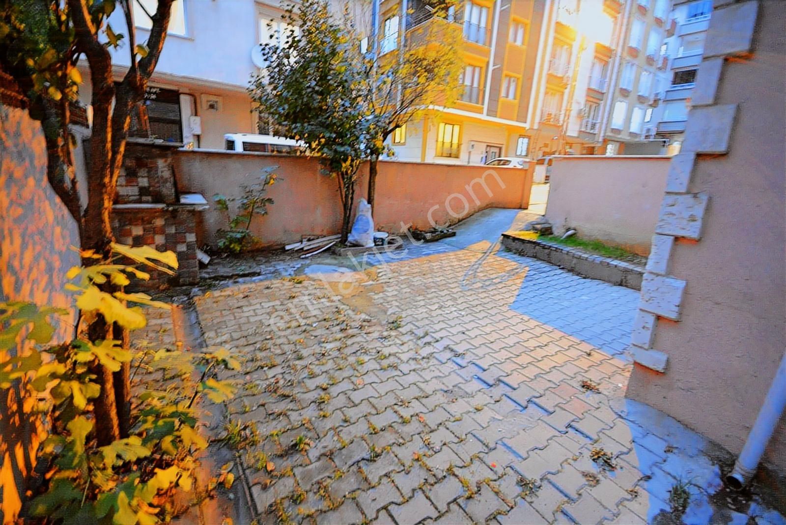 Satılık Ters Dubleks 2+1 İskanlı 90 M2 Konumu Güzel Diş Hastanes - Görsel 19