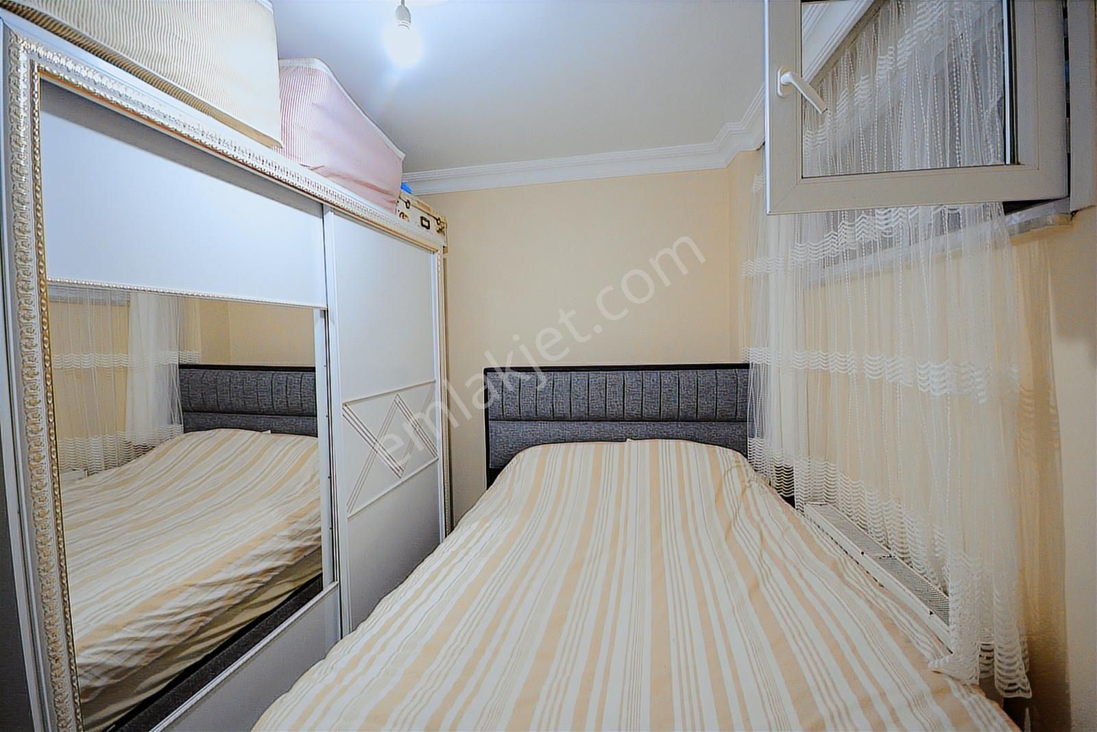 Satılık Ters Dubleks 2+1 İskanlı 90 M2 Konumu Güzel Diş Hastanes - Görsel 13