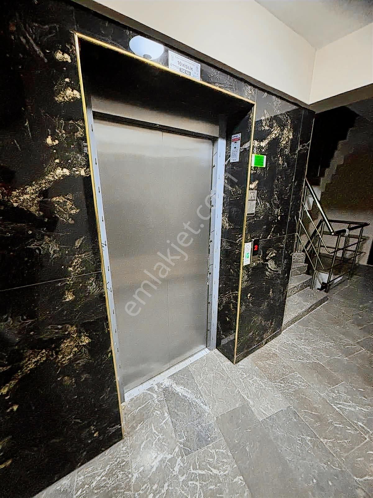 Kasaplar Mahallesinde Satılık Arakat 1+1 Daire - Görsel 4