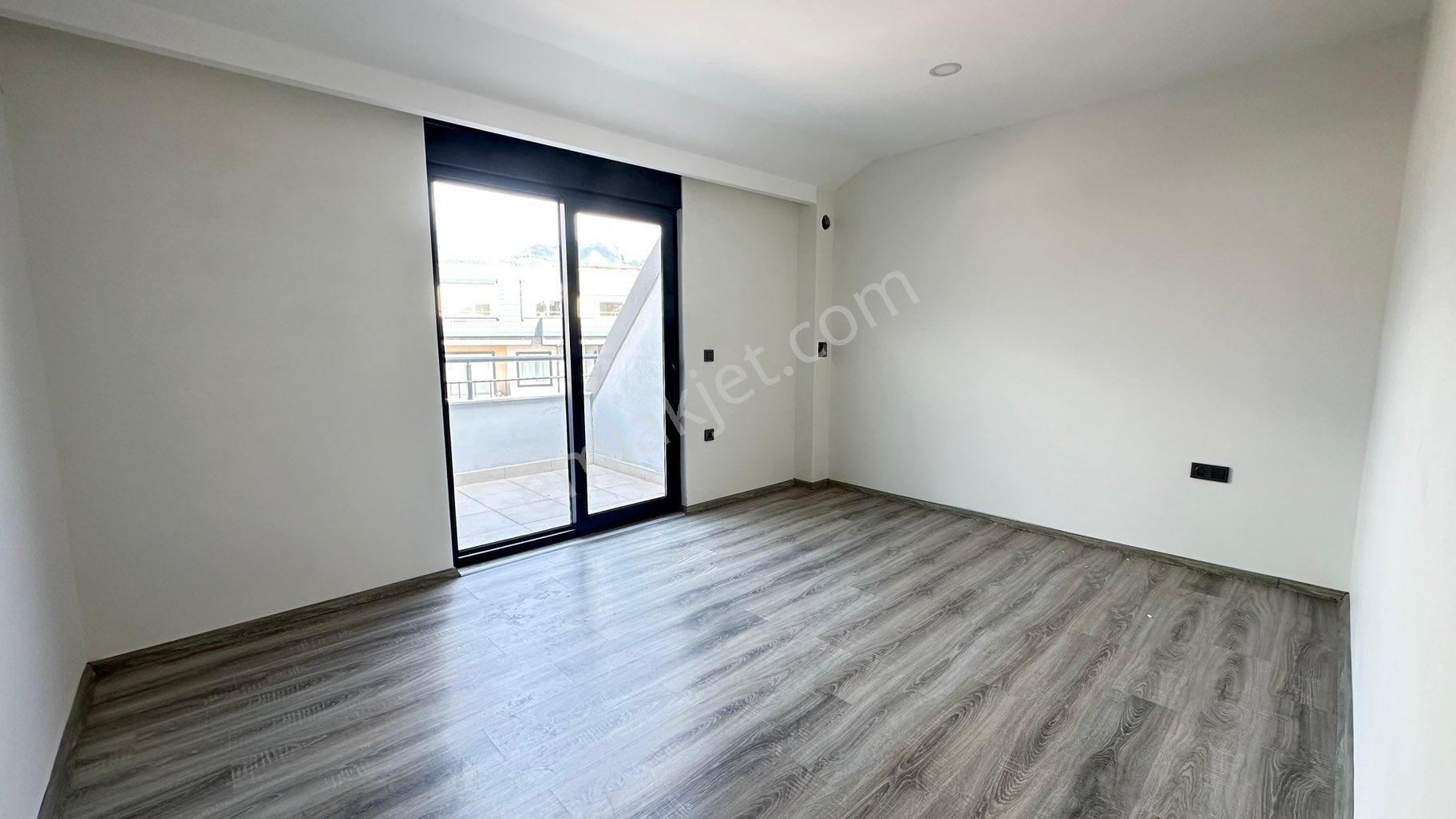 Alya Park Sitesi’nde Geniş 4+1 Dubleks Daire - Görsel 2