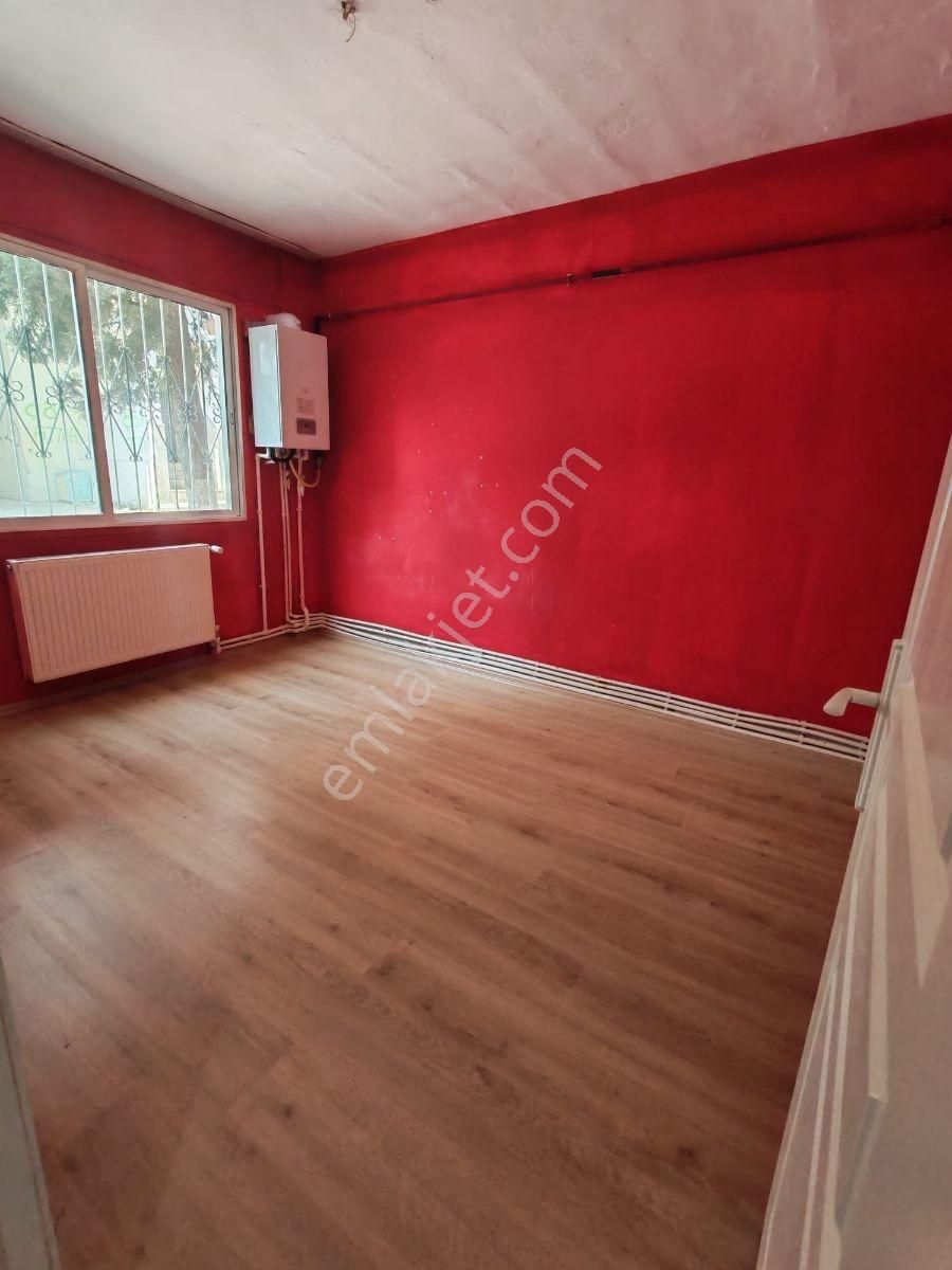 Buca Atatürk Mah. Doğalgazlı Kapalı Mutfak Kiralık 2+1 Daire - Görsel 8