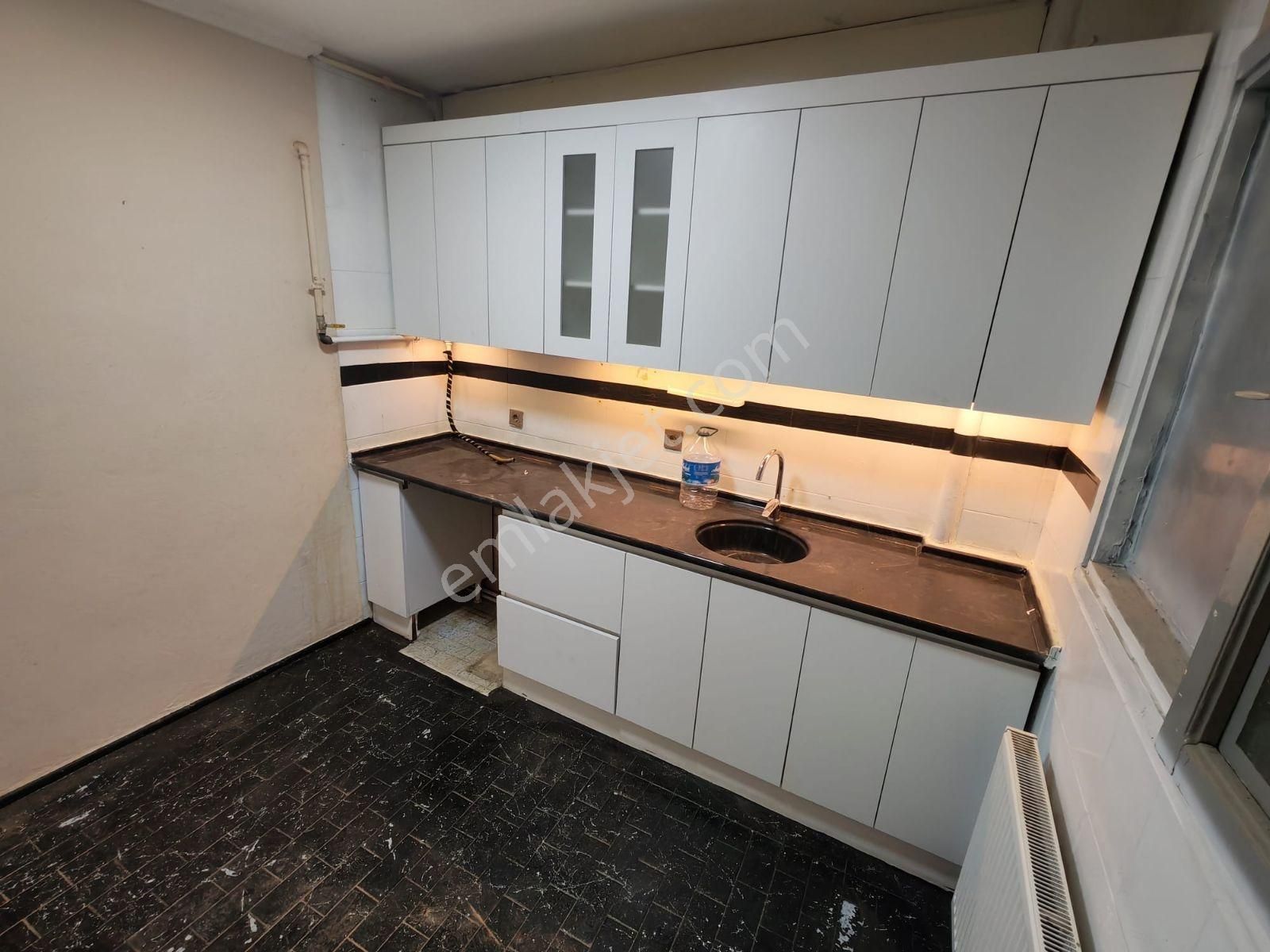 Buca Atatürk Mah. Doğalgazlı Kapalı Mutfak Kiralık 2+1 Daire - Görsel 10