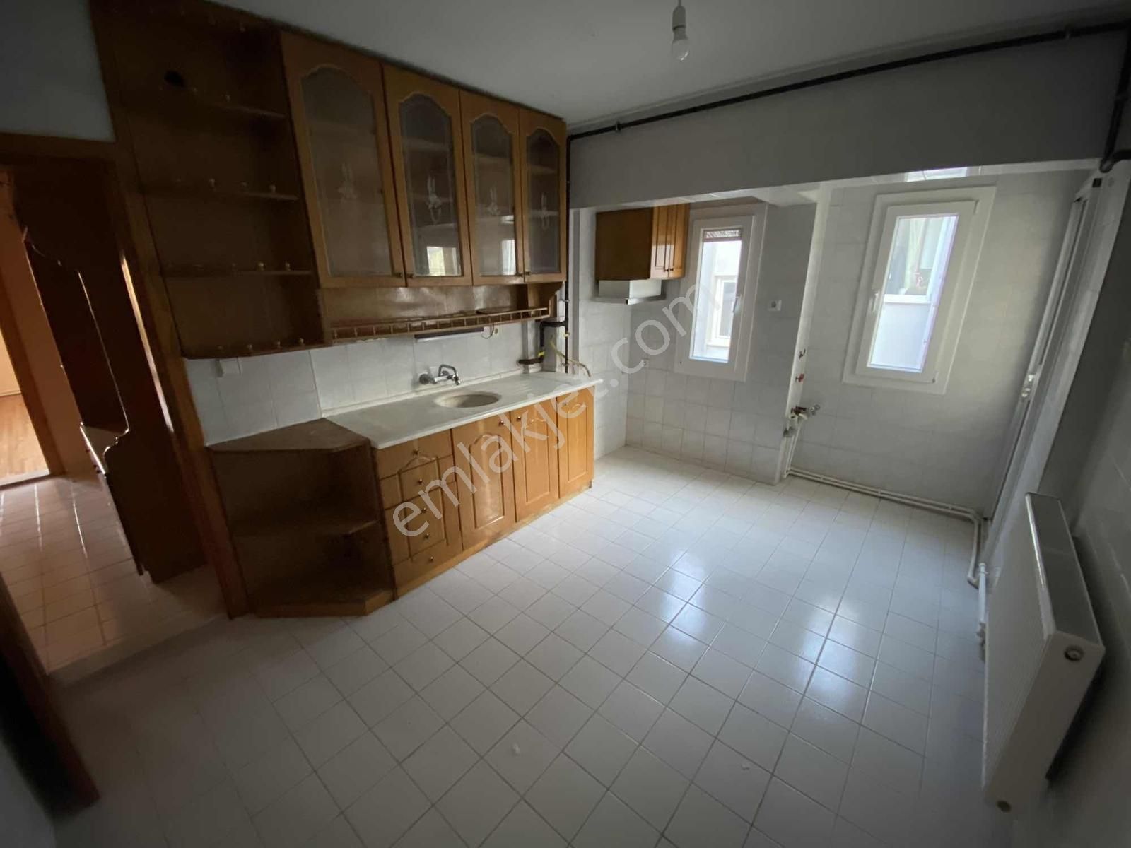 Uysal Emlak'tan İncilipınarda 130m2 2+1 3.kat Daire