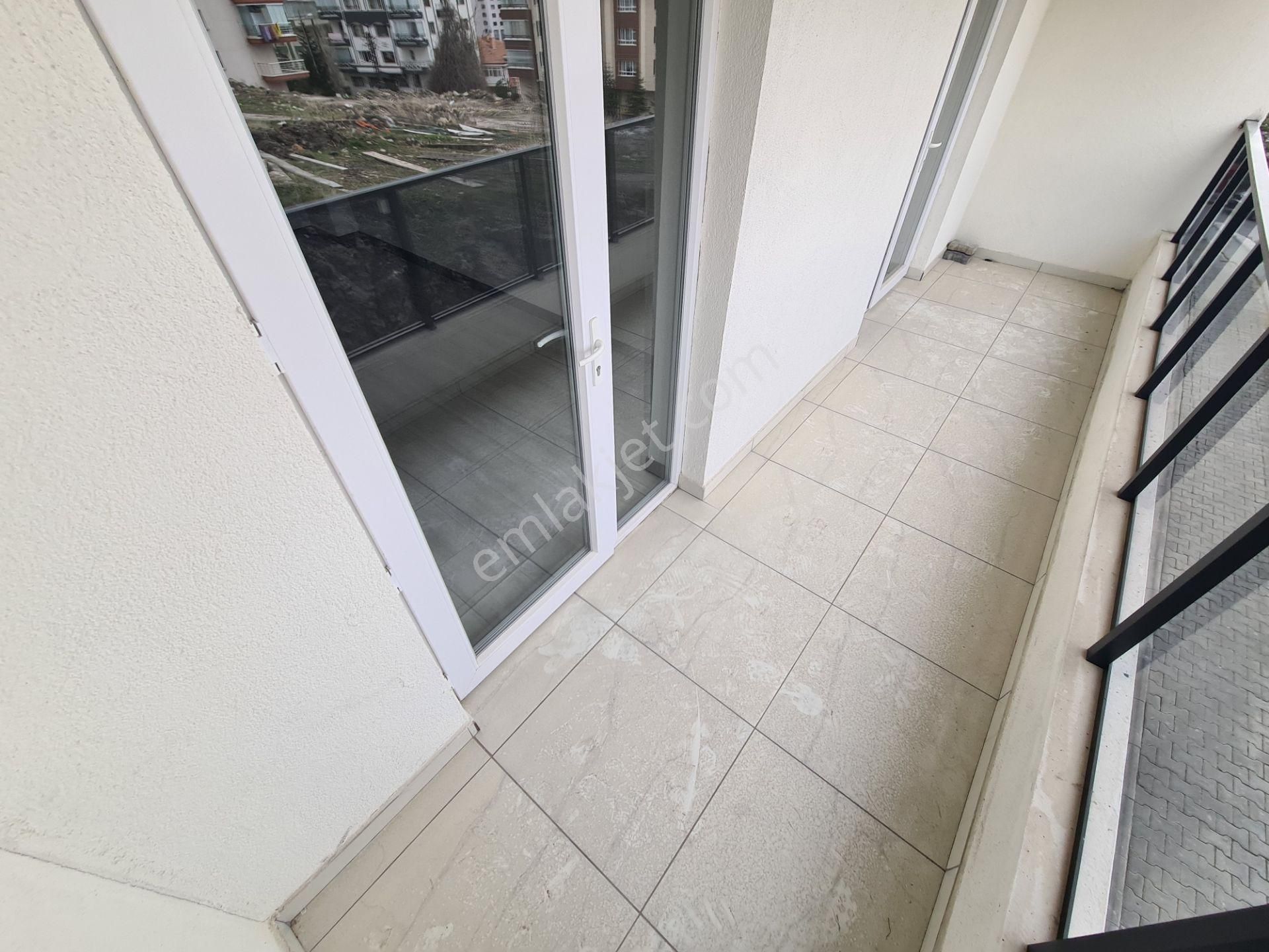 Geniş Mutfak & Teras Balkonlu 155m² 2-banyolu Kök Tapu Kilerli - Görsel 21