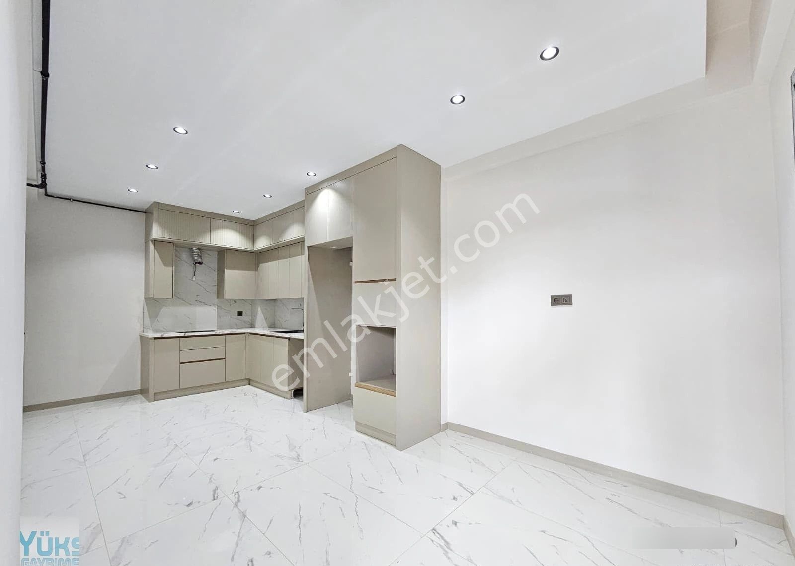 Denizli Bereketli Mahallesinde 2+1 130 M2 Panjurlu Ebeveyn Banyolu Lüks Daireler - Görsel 33