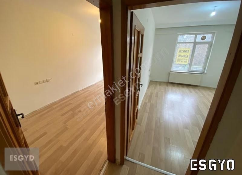 Esgyo'dan Atatürk Cad Üzeri Hava Hast Karşısı Teraslı 2+1 Daire - Görsel 9