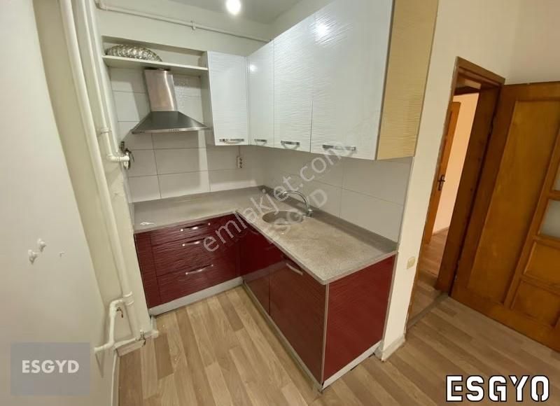 Esgyo'dan Atatürk Cad Üzeri Hava Hast Karşısı Teraslı 2+1 Daire - Görsel 14