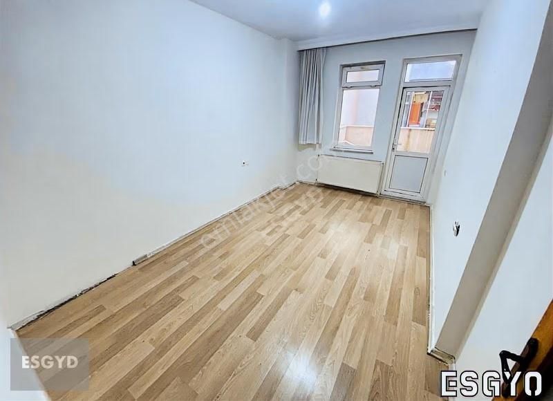 Esgyo'dan Atatürk Cad Üzeri Hava Hast Karşısı Teraslı 2+1 Daire - Görsel 13